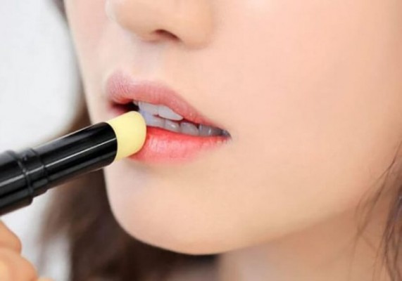 Mặt nạ ngủ cho môi